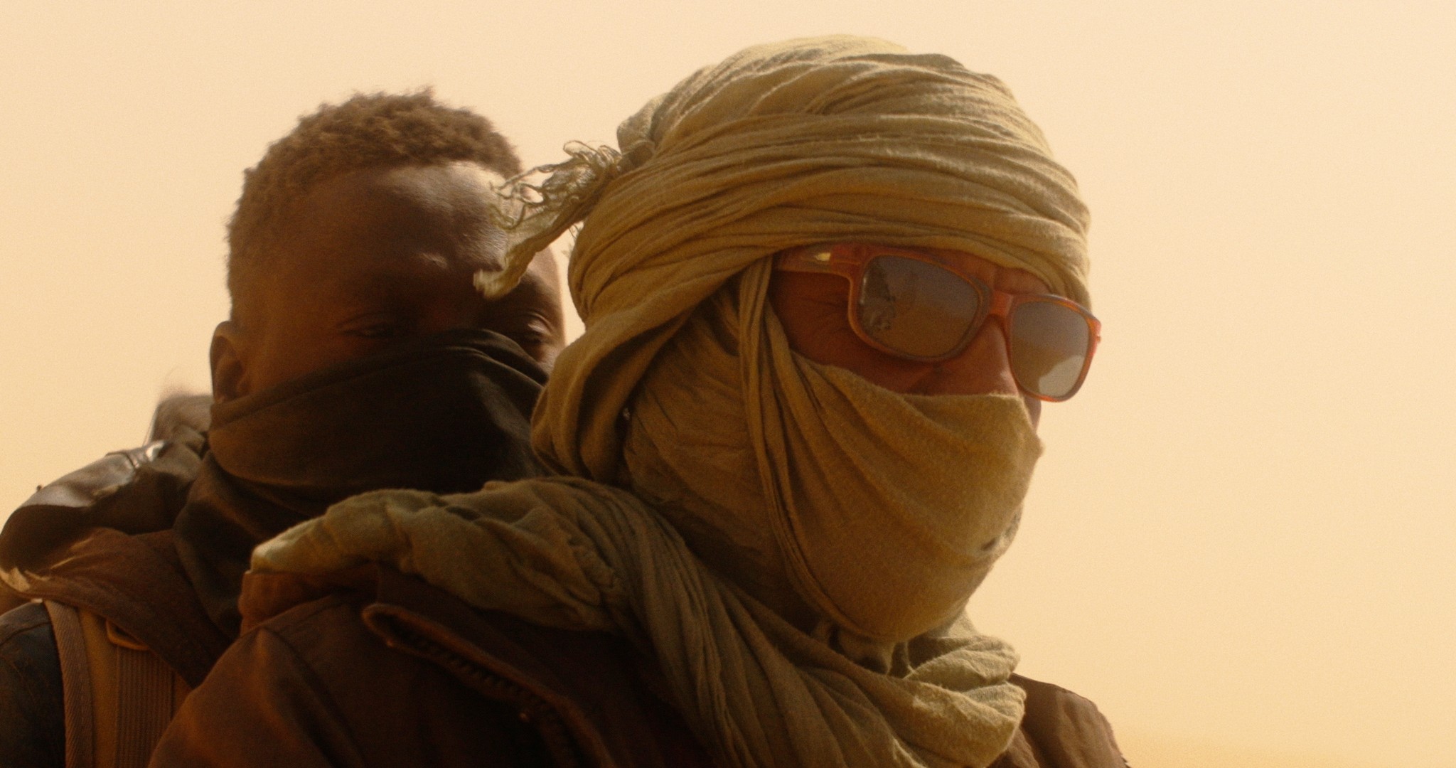 LA MONTAGNE D’OR- Roland Edzard LA MONTAGNE D'OR- Roland Edzard