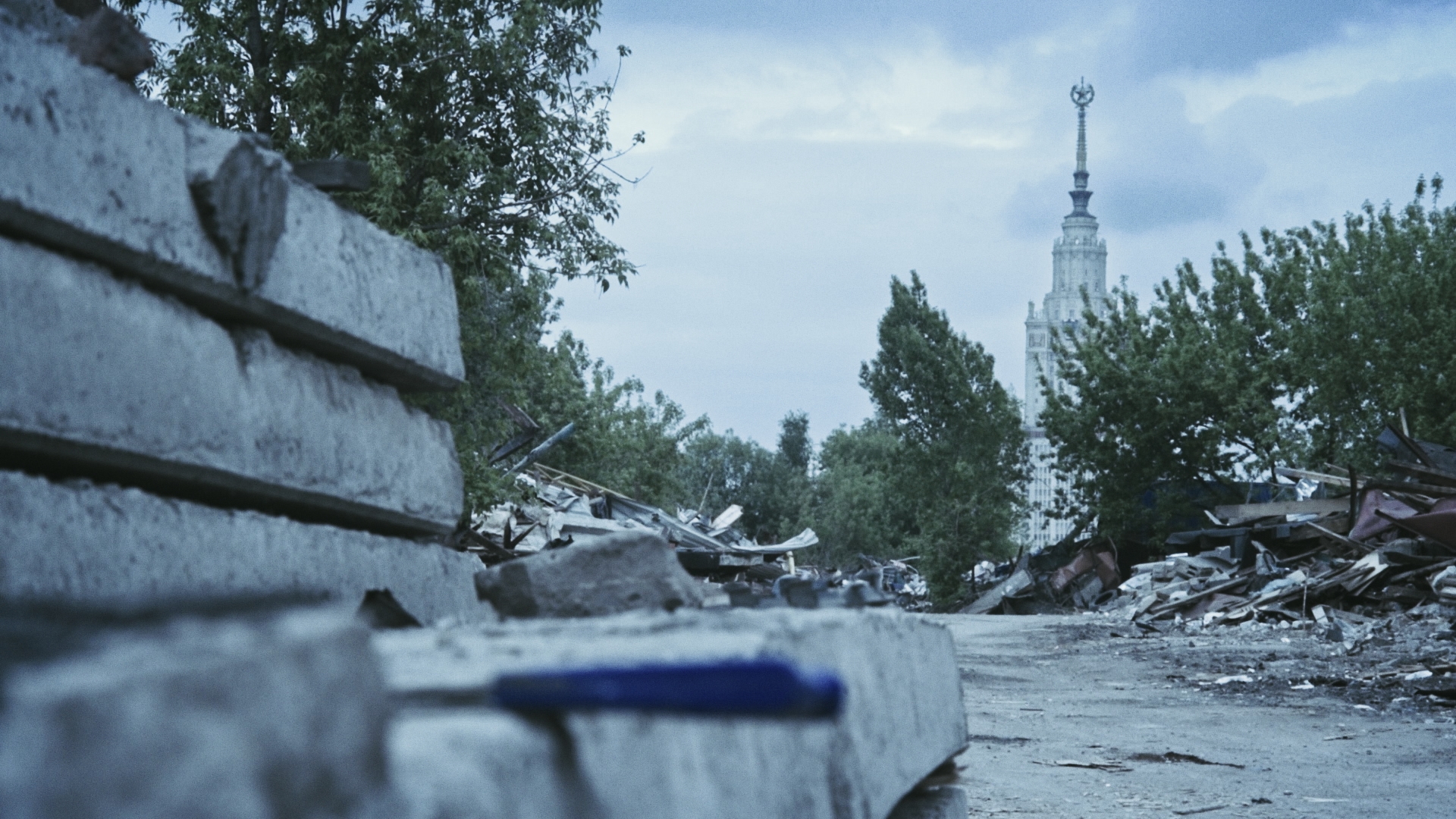 L’APOCALYPSE A DÉJÀ EU LIEU – Stany CAMBOT L’APOCALYPSE A DÉJÀ EU LIEU - Stany CAMBOT